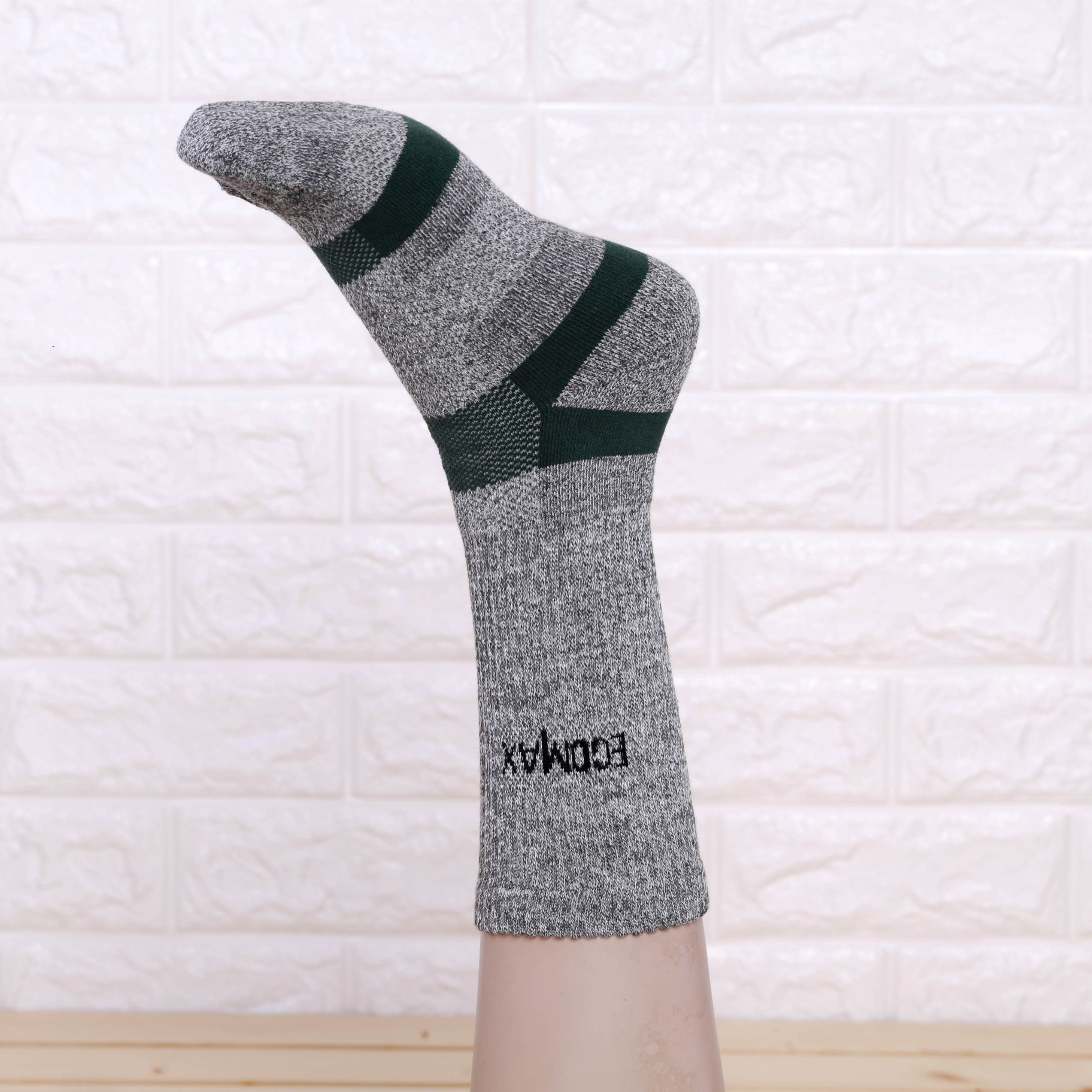 Unisex Mountaineering Walking Crew Socks - 富勝紡織 | ECOMAX